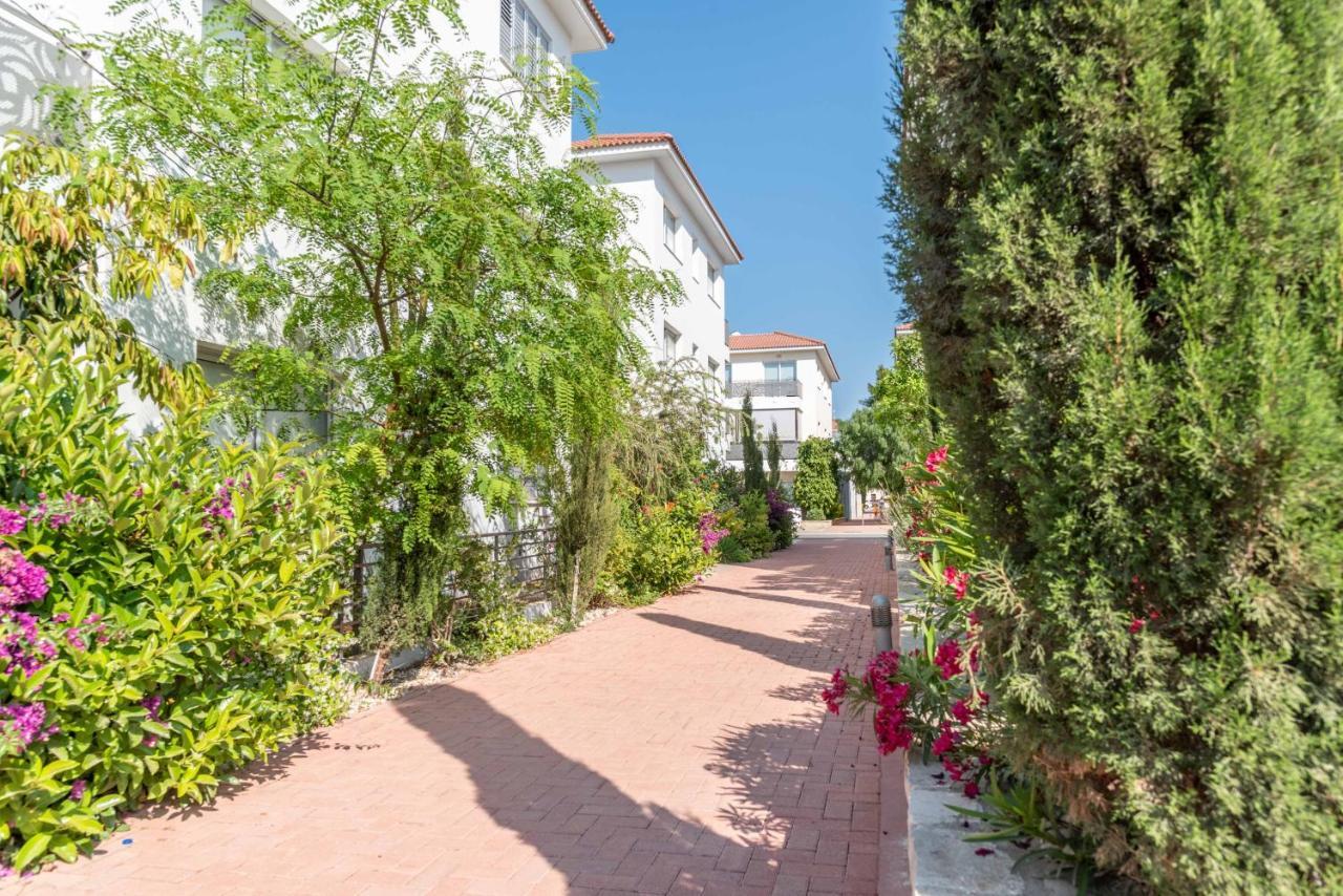 Mythical Sands Resort & Spa, Evilion Apartment Paralimni Dış mekan fotoğraf