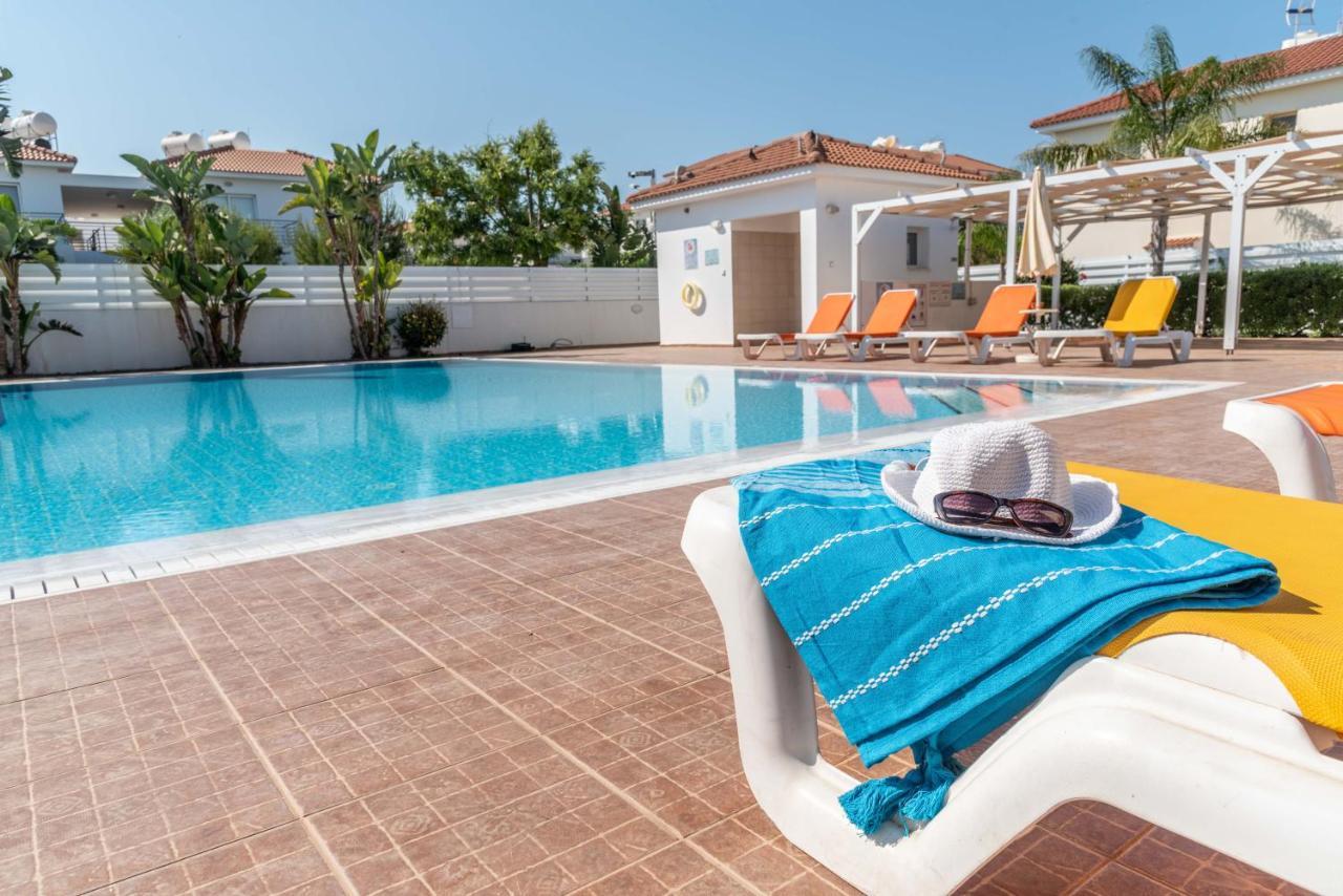 Mythical Sands Resort & Spa, Evilion Apartment Paralimni Dış mekan fotoğraf
